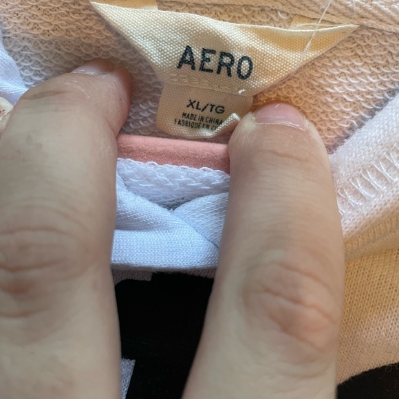 Cropped Aeropostale sweater (SOLD) - Picture 3 of 3